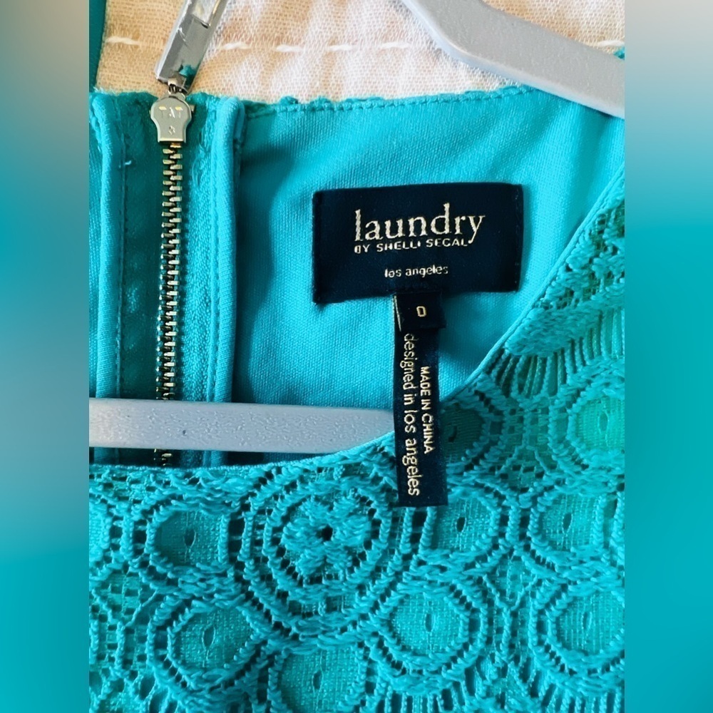Laundry By Shelli Segal Lace Teal Crochet Dress size 0 - Picture 5 of 8